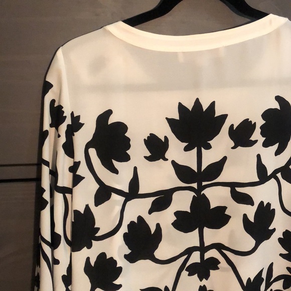 Black and white vintage throwback style LOFT blouse. XS - Picture 12 of 15